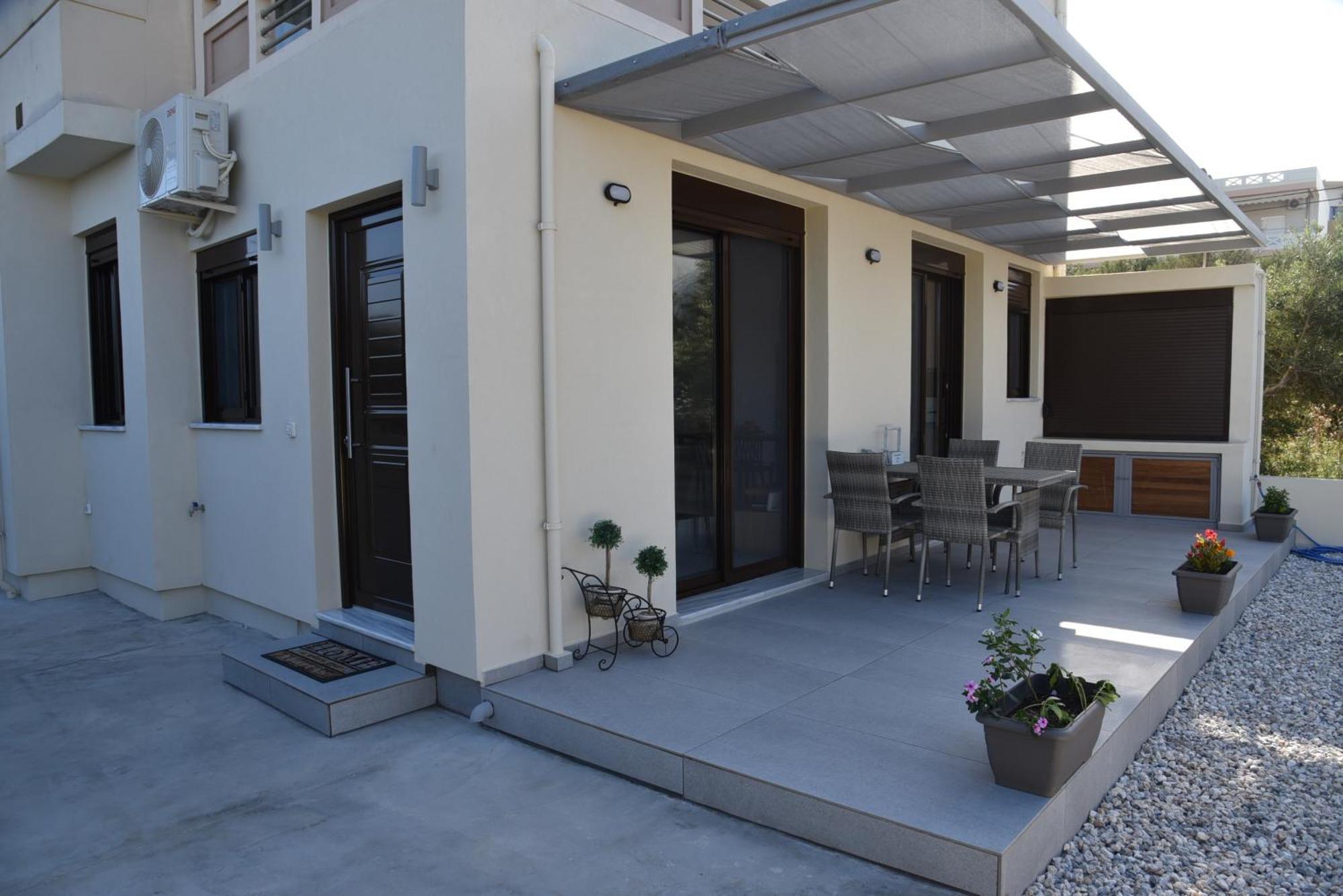 Pirgos Deluxe Apartment - Private Parking Kíssamos Exterior foto